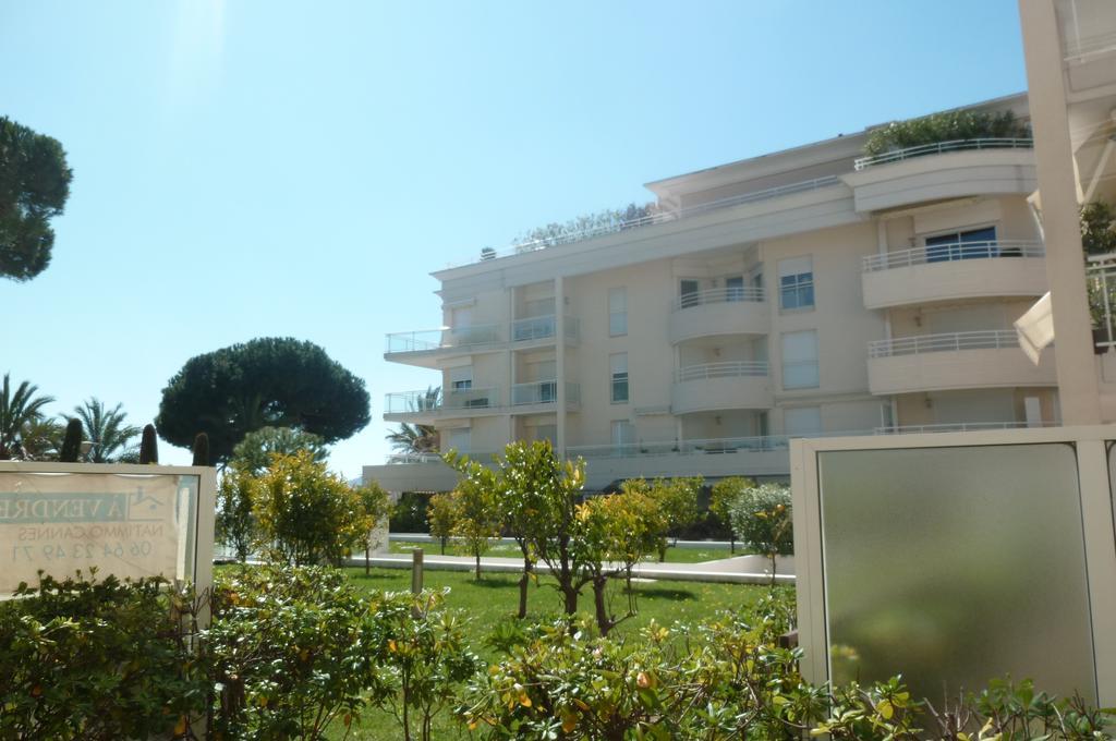 Stunning 2 Bed, 2 Bath Apt On The Cannes Sea Front Has Swimming Pool And Is A Secure Modern Building 464 ภายนอก รูปภาพ