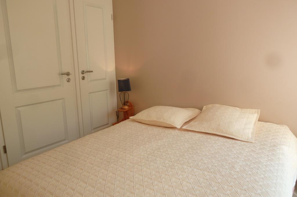 Stunning 2 Bed, 2 Bath Apt On The Cannes Sea Front Has Swimming Pool And Is A Secure Modern Building 464 ภายนอก รูปภาพ