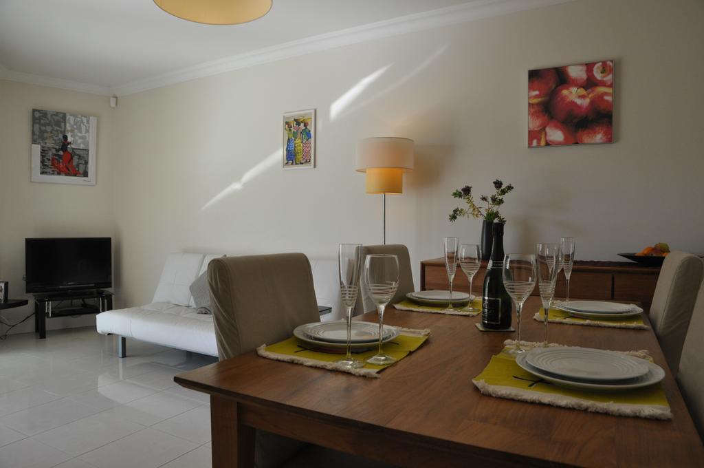 Stunning 2 Bed, 2 Bath Apt On The Cannes Sea Front Has Swimming Pool And Is A Secure Modern Building 464 ภายนอก รูปภาพ