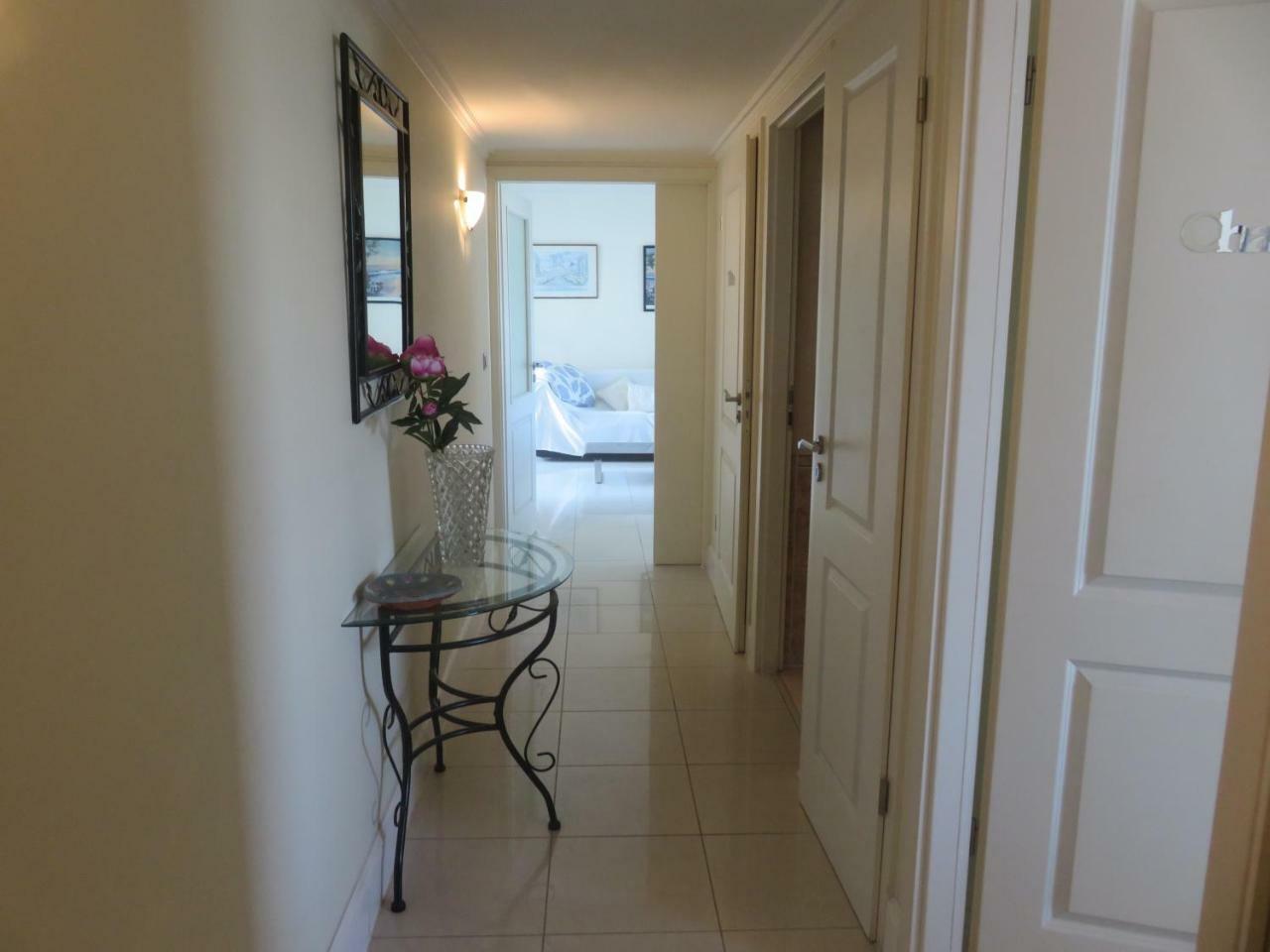 Stunning 2 Bed, 2 Bath Apt On The Cannes Sea Front Has Swimming Pool And Is A Secure Modern Building 464 ภายนอก รูปภาพ